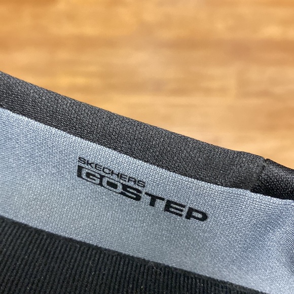 Skechers size 11 black go step goga pillars - Picture 10 of 12